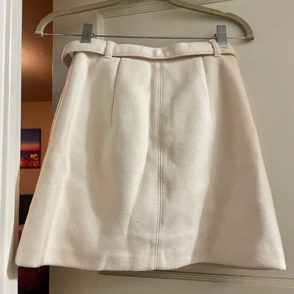 Abercrombie & Fitch Cream Color Winter Mini Skirt - Picture 2 of 2
